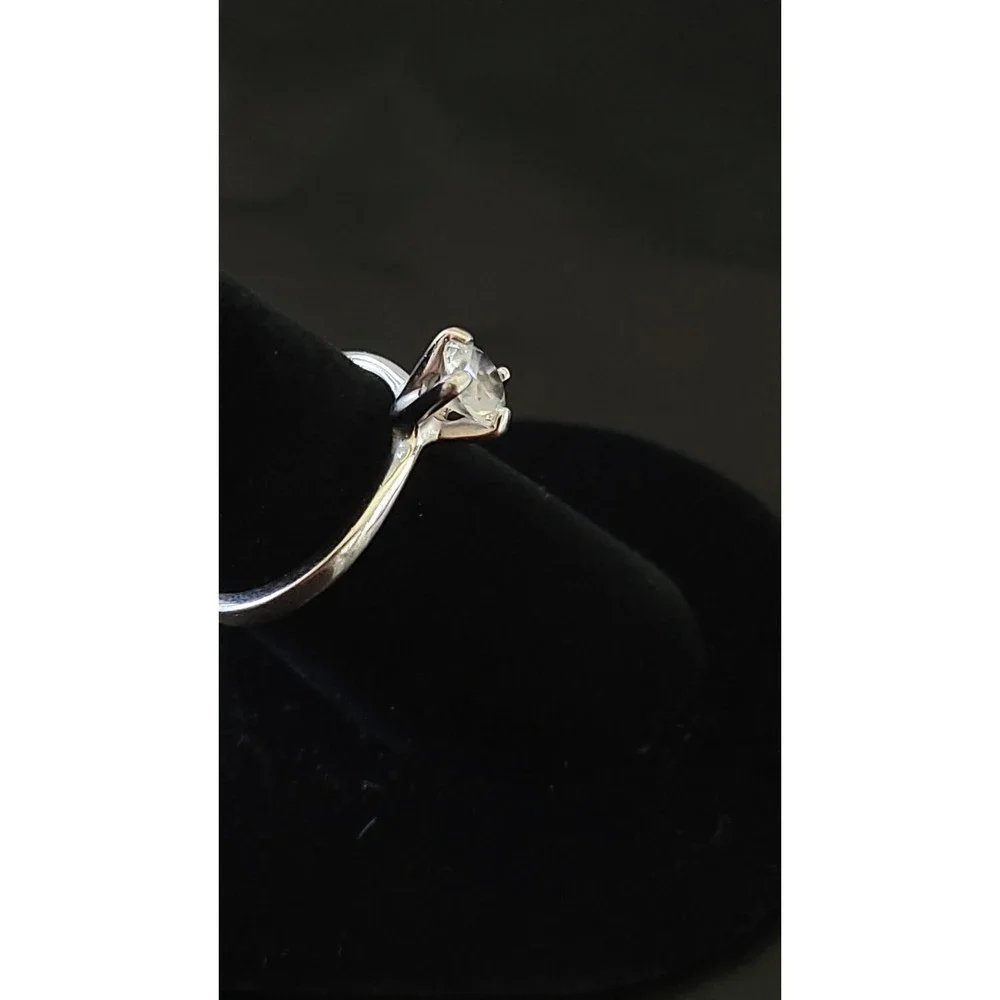 Vintage AVON Sterling Silver Clear Spinel CZ Solitaire Ring Size 7.5 2.75g